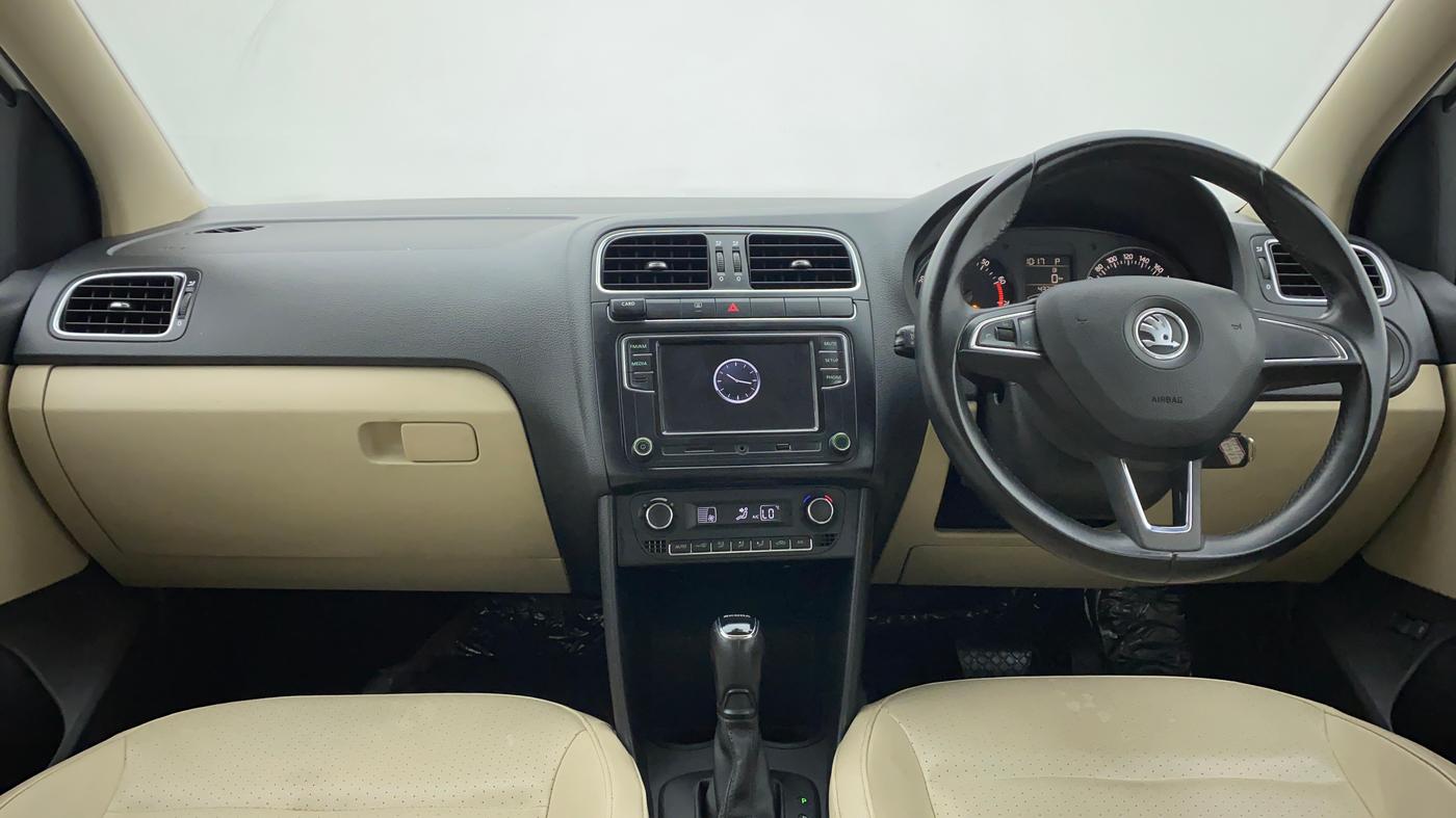 2017 Skoda Rapid 1.6 MPI STYLE AT, Petrol, Automatic, 43,728 km, Dashboard