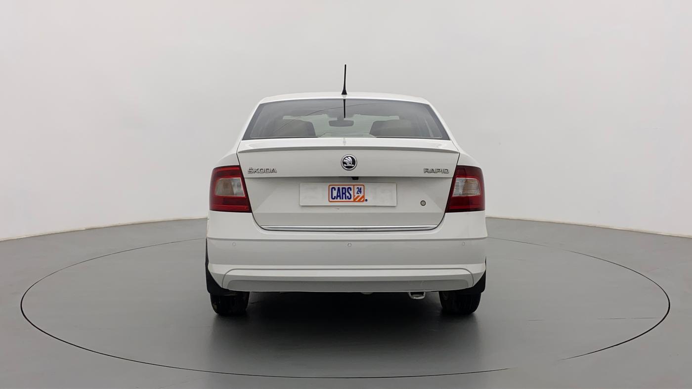2017 Skoda Rapid 1.6 MPI STYLE AT, Petrol, Automatic, 43,728 km, Back/Rear