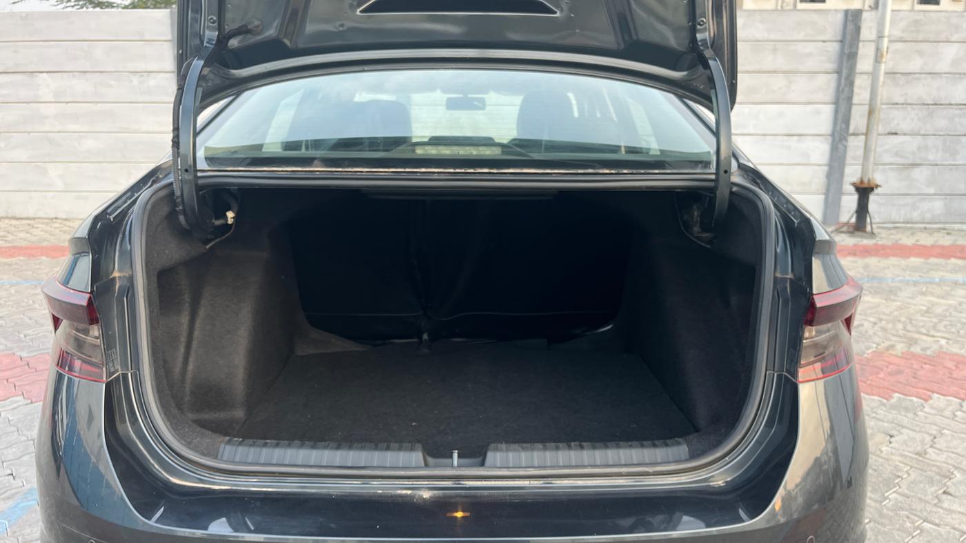 2023 Skoda SLAVIA Ambition 1.5L TSI, Petrol, Manual, 25,954 km, Boot Inside