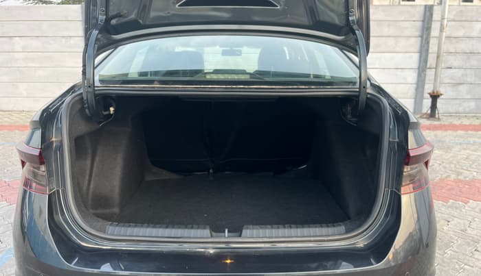 2023 Skoda SLAVIA Ambition 1.5L TSI, Petrol, Manual, 25,954 km, Boot Inside
