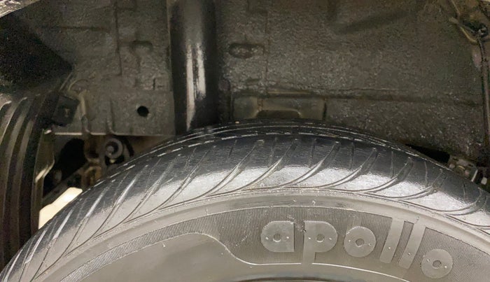 2017 Mahindra Kuv100 K4 PLUS 6 STR, Petrol, Manual, 37,956 km, Right Rear Tyre Tread