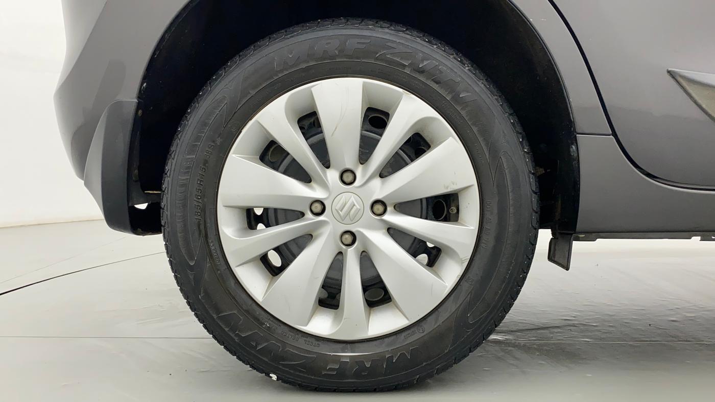 2018 Maruti Baleno DELTA PETROL 1.2, Petrol, Manual, 40,737 km, Right Rear Wheel