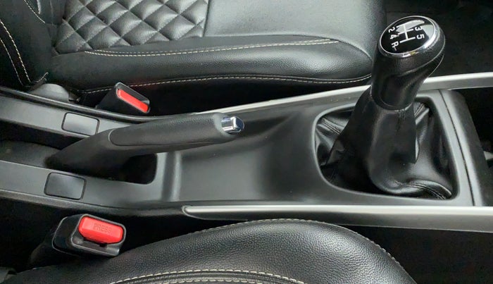 2018 Maruti Baleno DELTA PETROL 1.2, Petrol, Manual, 40,737 km, Gear Lever