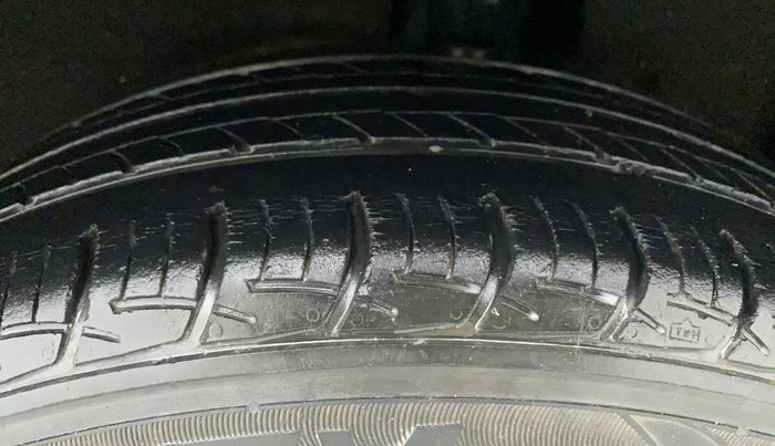 2018 Maruti Baleno DELTA PETROL 1.2, Petrol, Manual, 40,737 km, Left Rear Tyre Tread
