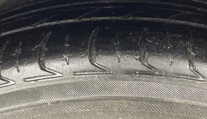2019 Ford FREESTYLE TITANIUM 1.2 PETROL, Petrol, Manual, 82,703 km, Right Front Tyre Tread
