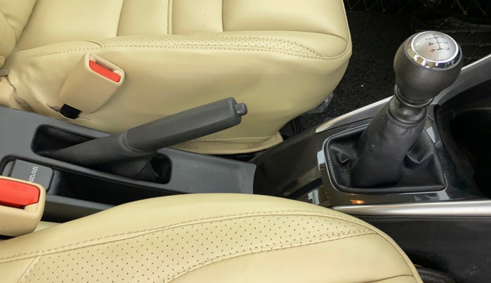 2020 Toyota YARIS G MT, Petrol, Manual, 2,911 km, Gear Lever