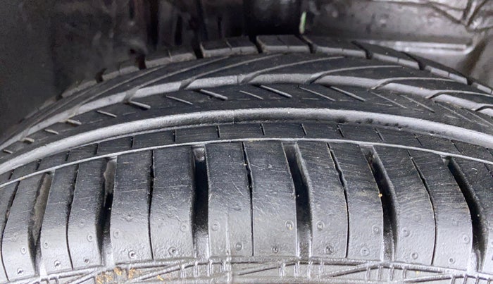 2020 Toyota YARIS G MT, Petrol, Manual, 2,911 km, Right Front Tyre Tread