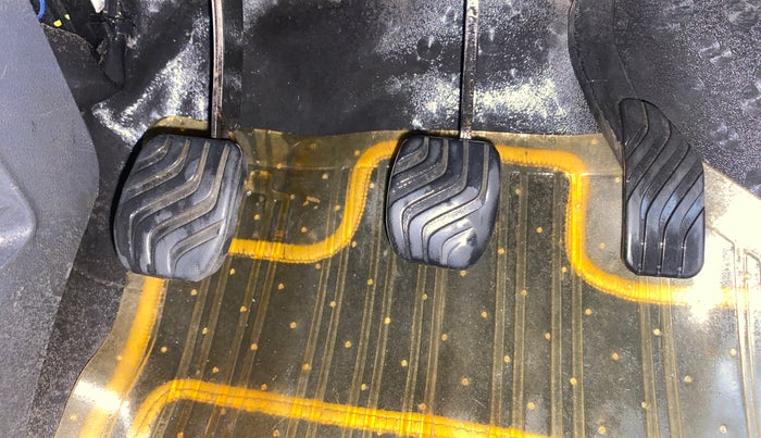 2016 Renault Kwid RXT 0.8, Petrol, Manual, 59,841 km, Pedals