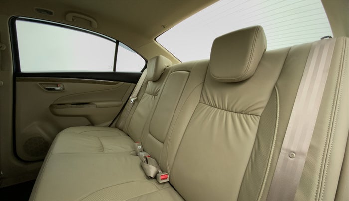 2022 Maruti Ciaz ALPHA 1.5 MT VTVT SHVS, Petrol, Manual, 4,692 km, Right Side Rear Door Cabin