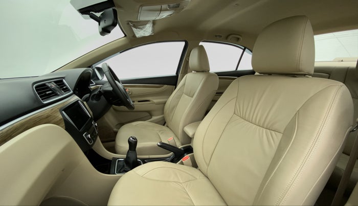 2022 Maruti Ciaz ALPHA 1.5 MT VTVT SHVS, Petrol, Manual, 4,692 km, Right Side Front Door Cabin