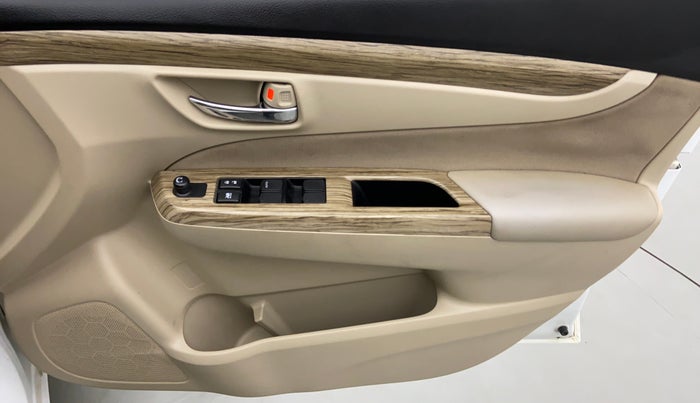 2018 Maruti Ciaz DELTA 1.5 SHVS VVT MT, Petrol, Manual, 30,729 km, Driver Side Door Panels Control