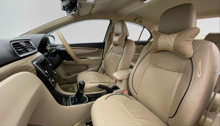2018 Maruti Ciaz DELTA 1.5 SHVS VVT MT, Petrol, Manual, 30,729 km, Right Side Front Door Cabin