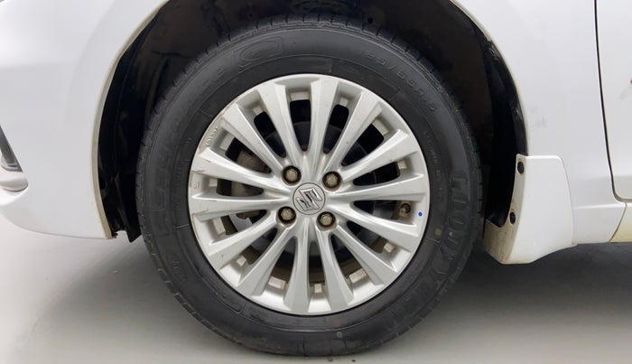 2018 Maruti Ciaz DELTA 1.5 SHVS VVT MT, Petrol, Manual, 30,729 km, Left Front Wheel