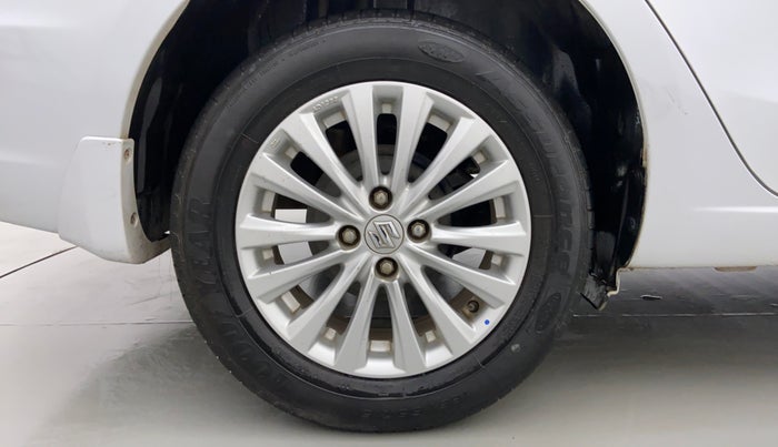 2018 Maruti Ciaz DELTA 1.5 SHVS VVT MT, Petrol, Manual, 30,729 km, Right Rear Wheel