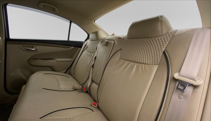 2018 Maruti Ciaz DELTA 1.5 SHVS VVT MT, Petrol, Manual, 30,729 km, Right Side Rear Door Cabin