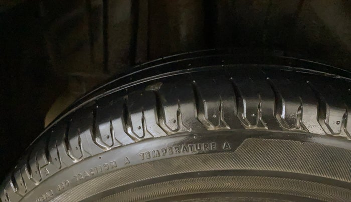 2021 Maruti XL6 ALPHA AT, Petrol, Automatic, 27,281 km, Right Rear Tyre Tread