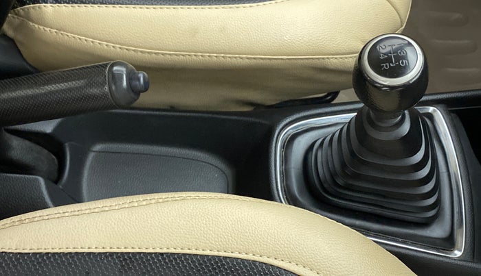 2019 Honda Amaze 1.5 SMT I DTEC, Diesel, Manual, 86,211 km, Gear Lever