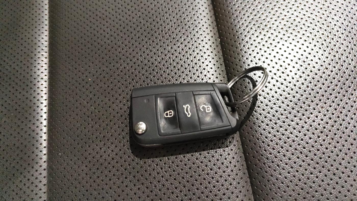 2023 Skoda KUSHAQ STYLE 1.0L TSI AT, Petrol, Automatic, 22,453 km, Key Close Up
