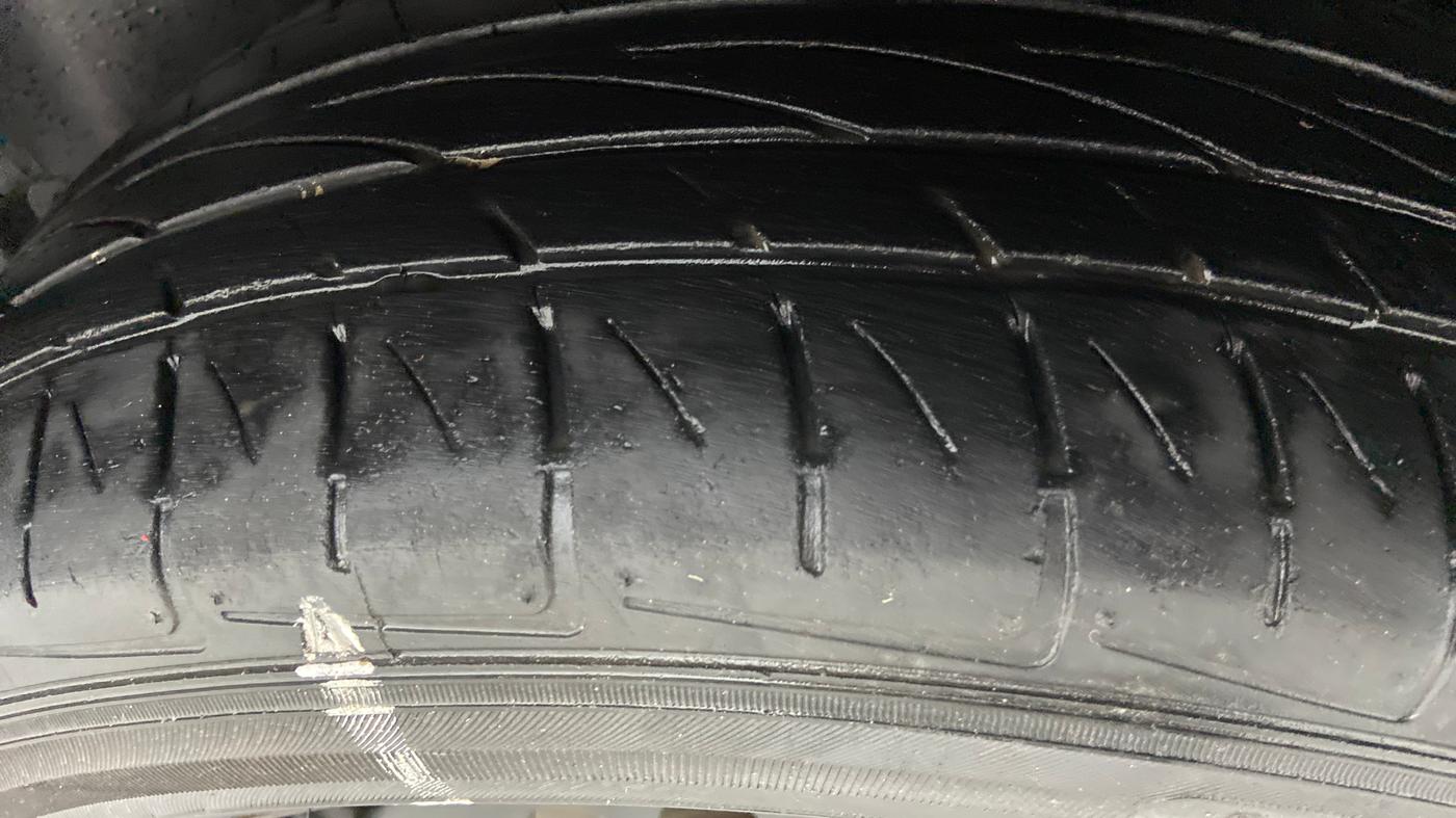 2013 Maruti Swift VDI, Diesel, Manual, 49,234 km, Left Rear Tyre Tread