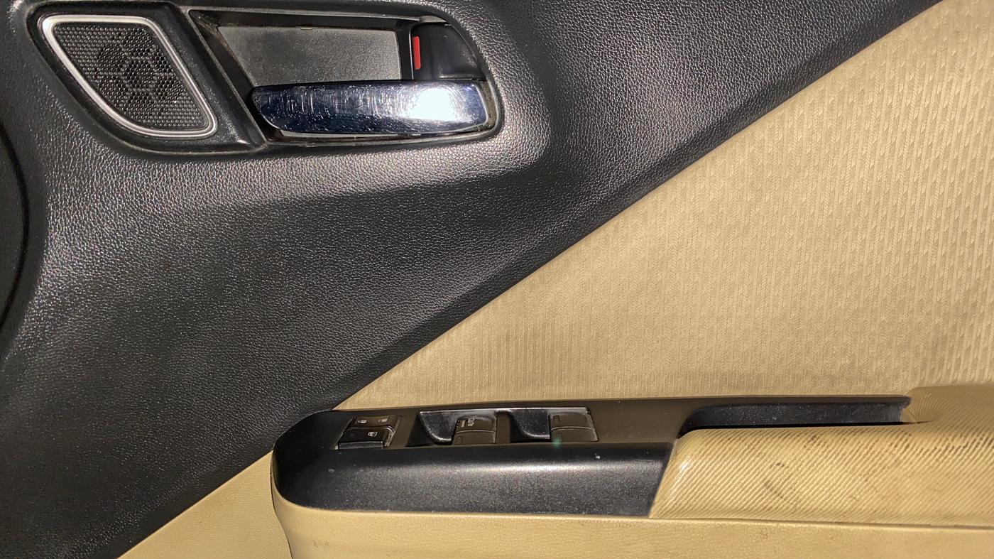 2020 Honda City 1.5L I-VTEC VX CVT, Petrol, Automatic, 89,950 km, Driver Side Door Panels Control