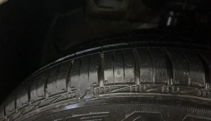 2018 Hyundai Grand i10 SPORTZ AT 1.2 KAPPA VTVT, Petrol, Automatic, 21,613 km, Left Front Tyre Tread