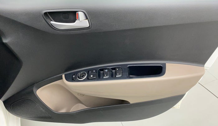 2017 Hyundai Grand i10 SPORTZ (O) 1.2 AT VTVT, Petrol, Automatic, 30,210 km, Driver Side Door Panels Control