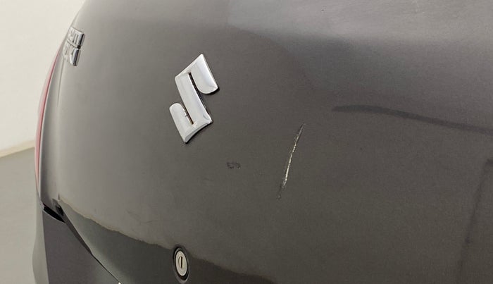 2016 Maruti Swift VXI D, Petrol, Manual, 31,166 km, Dicky (Boot door) - Minor scratches