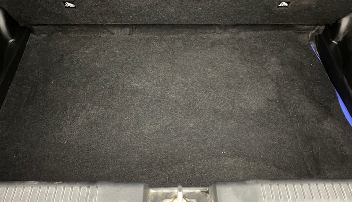 2023 Maruti Swift VXI, Petrol, Manual, 29,844 km, Boot Inside