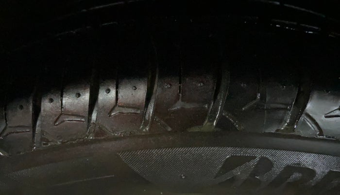 2016 Hyundai Verna 1.6 VTVT SX AT, Petrol, Automatic, 69,543 km, Right Rear Tyre Tread