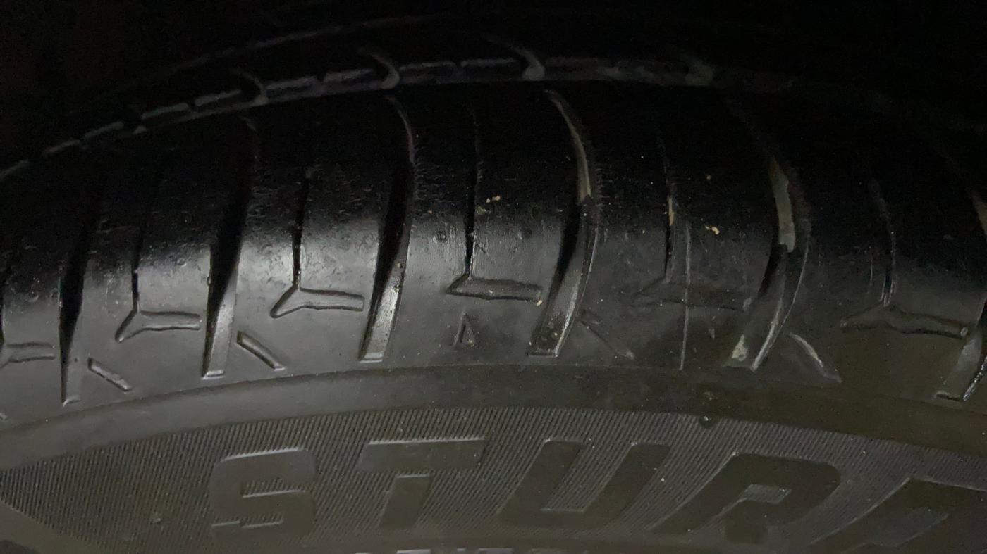 2016 Hyundai Verna 1.6 VTVT SX AT, Petrol, Automatic, 69,543 km, Left Front Tyre Tread