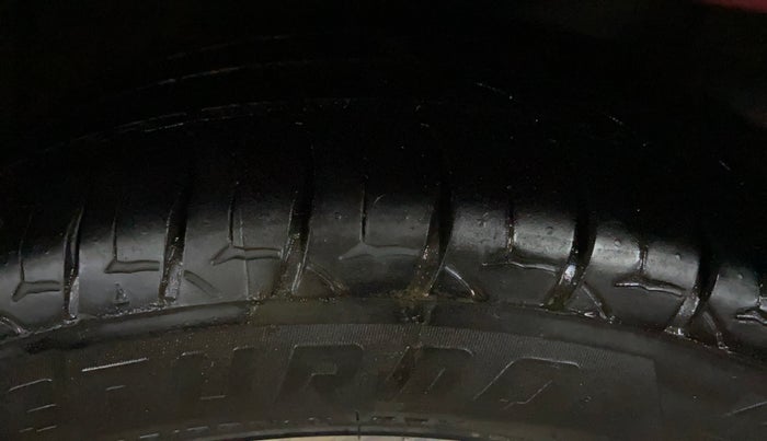 2016 Hyundai Verna 1.6 VTVT SX AT, Petrol, Automatic, 69,543 km, Left Rear Tyre Tread