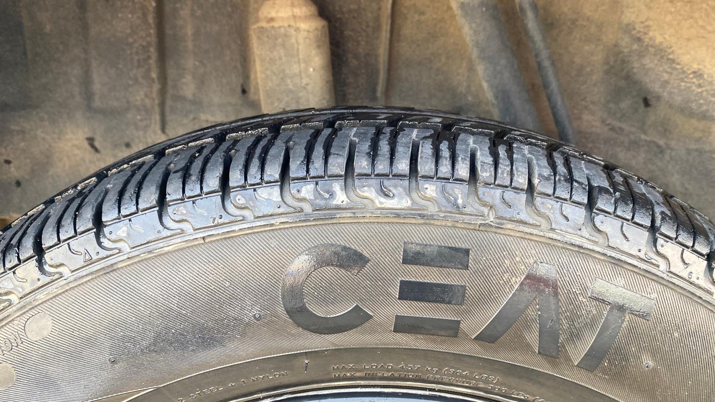 2018 Renault Kwid RXT 1.0 (O), Petrol, Manual, 30,087 km, Right Rear Tyre Tread