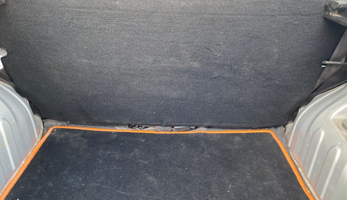 2018 Renault Kwid RXT 1.0 (O), Petrol, Manual, 30,108 km, Boot Inside