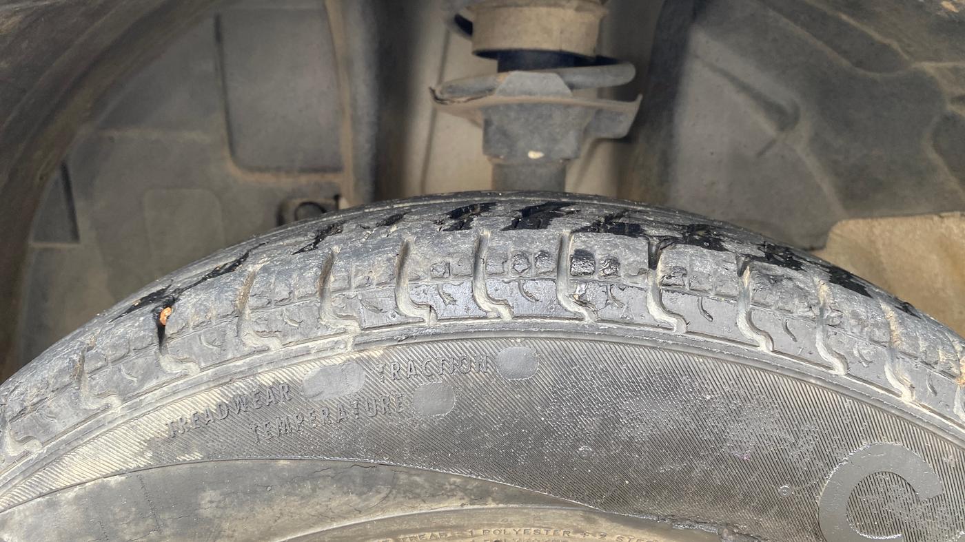 2018 Renault Kwid RXT 1.0 (O), Petrol, Manual, 30,087 km, Left Front Tyre Tread