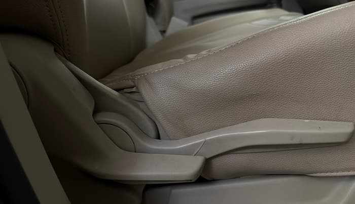 2019 Maruti Ertiga ZXI+ SHVS, Petrol, Manual, 87,662 km, Driver Side Adjustment Panel