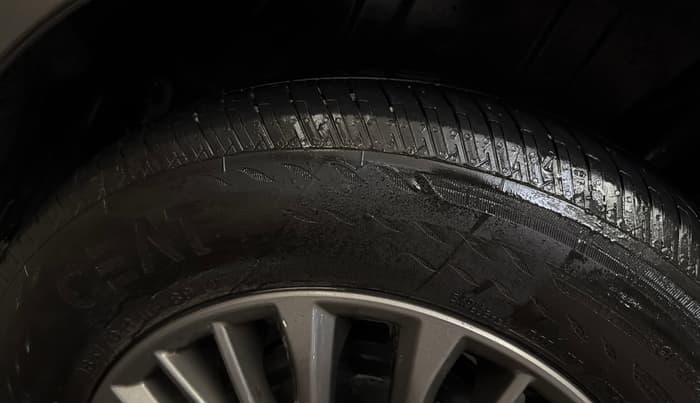 2019 Maruti Ertiga ZXI+ SHVS, Petrol, Manual, 87,662 km, Left Rear Tyre Tread