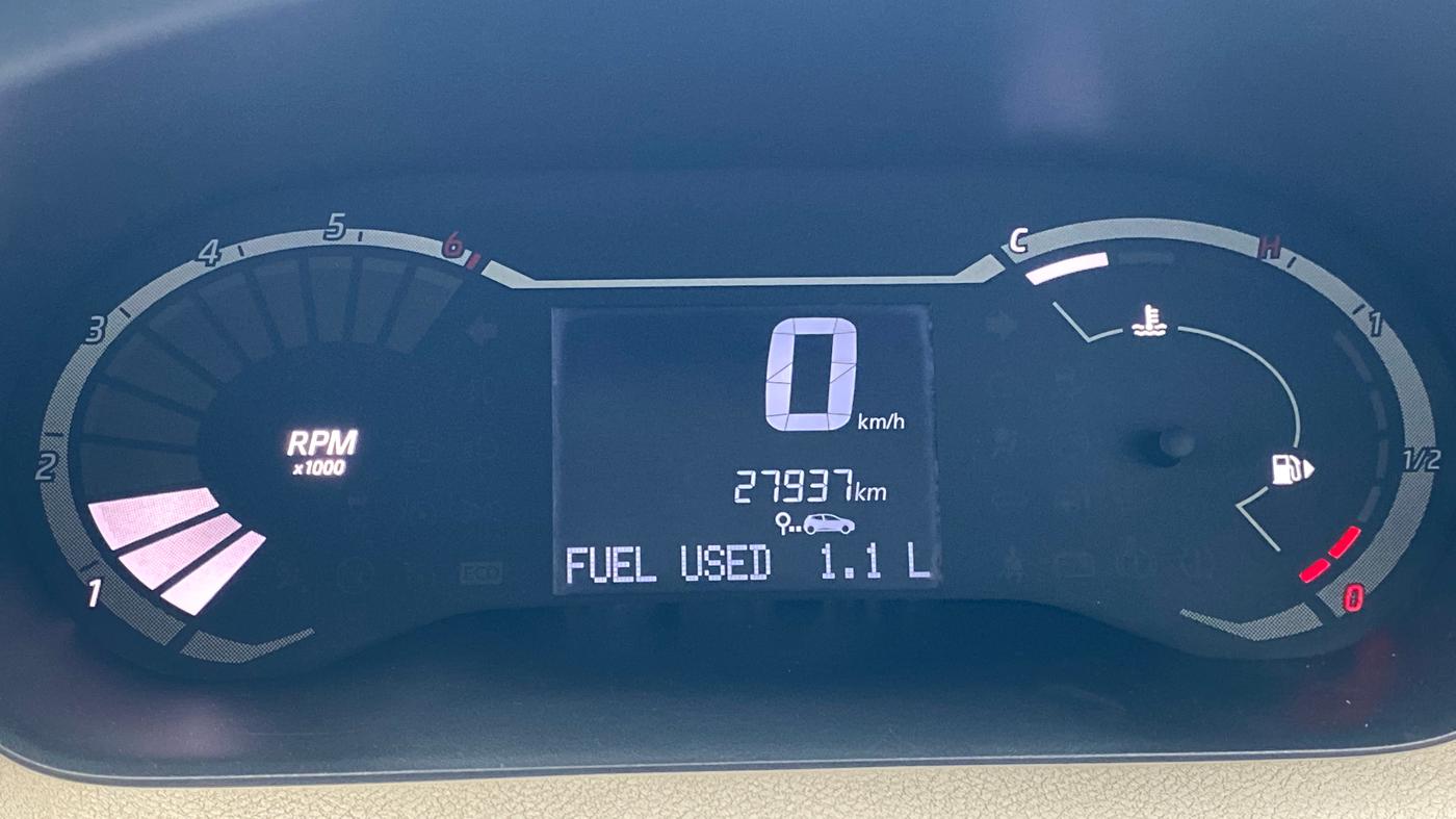 2023 Nissan MAGNITE XE, Petrol, Manual, 27,973 km, Odometer Image