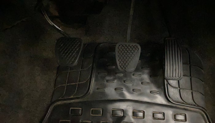 2014 Honda Amaze 1.2L I-VTEC E, Petrol, Manual, 82,320 km, Pedals