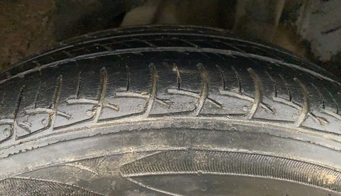 2014 Honda Amaze 1.2L I-VTEC E, Petrol, Manual, 82,320 km, Left Rear Tyre Tread