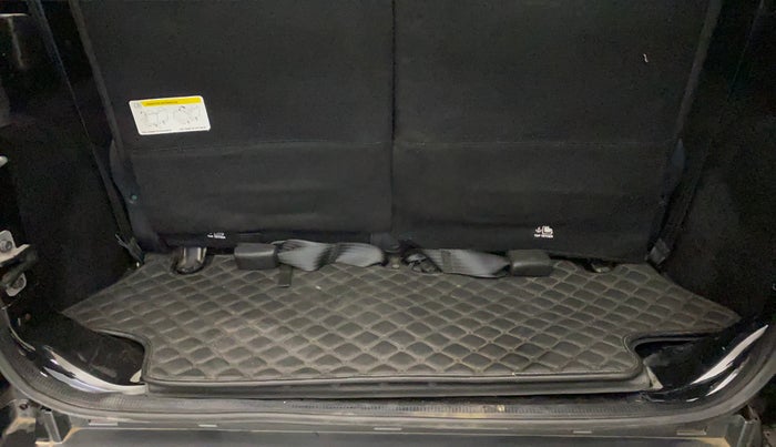 2021 Mahindra Thar LX PETROL HT 4WD AT, Petrol, Automatic, 29,926 km, Boot Inside