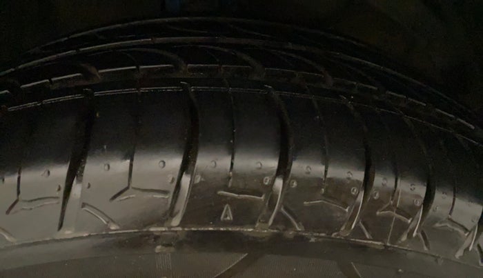 2017 Maruti Baleno ZETA PETROL 1.2, Petrol, Manual, 49,612 km, Left Rear Tyre Tread