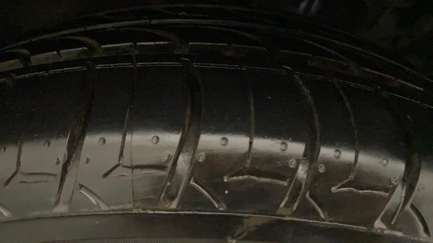2017 Maruti Baleno ZETA PETROL 1.2, Petrol, Manual, 49,612 km, Right Rear Tyre Tread
