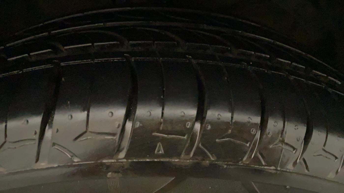 2017 Maruti Baleno ZETA PETROL 1.2, Petrol, Manual, 49,612 km, Right Front Tyre Tread