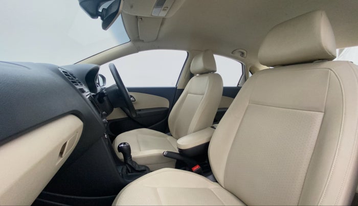 2017 Skoda Rapid STYLE 1.5 TDI AT, Diesel, Automatic, 73,195 km, Right Side Front Door Cabin