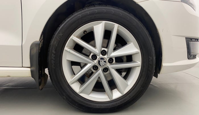 2017 Skoda Rapid STYLE 1.5 TDI AT, Diesel, Automatic, 73,195 km, Right Front Wheel