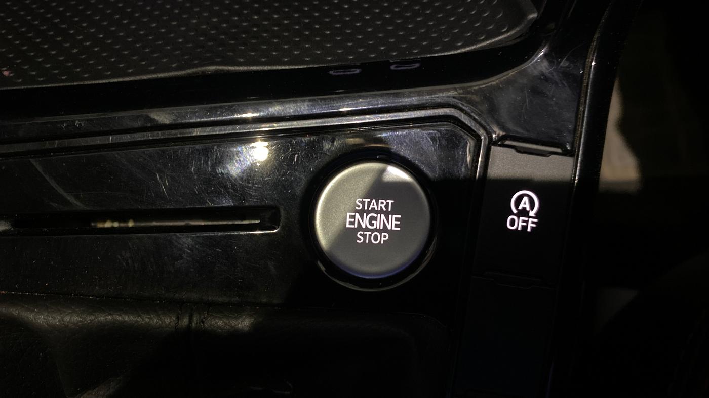 2023 Volkswagen VIRTUS HIGHLINE TSI 1.0 MT, Petrol, Manual, 6,278 km, Keyless Start/ Stop Button