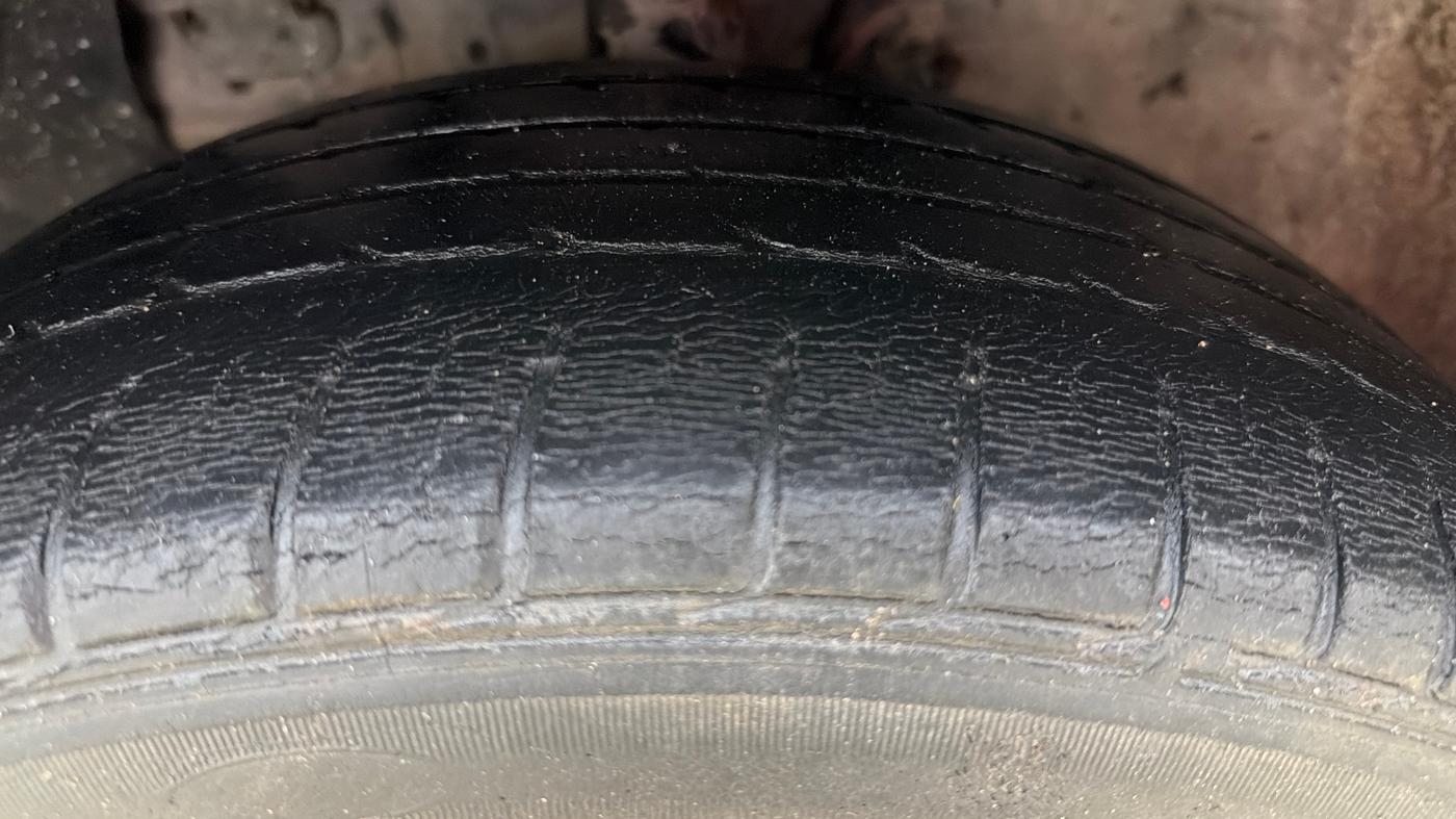 2014 Hyundai Elite i20 ASTA 1.2, Petrol, Manual, 60,669 km, Left Front Tyre Tread