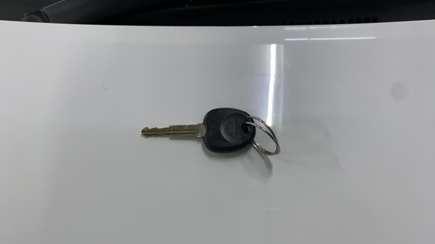 2021 Hyundai NEW SANTRO MAGNA, Petrol, Manual, 26,487 km, Key Close Up