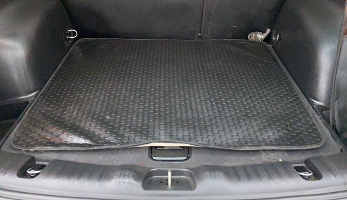 2019 Jeep Compass 1.4 SPORT PETROL, Petrol, Manual, 27,570 km, Boot Inside