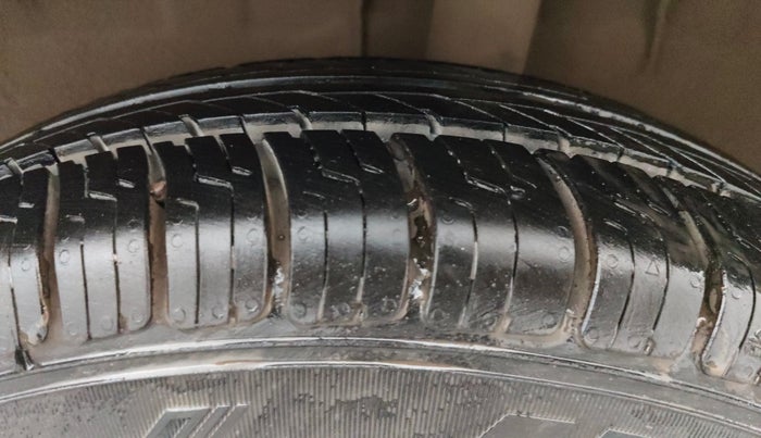 2018 Renault Kwid RXT 1.0 AMT (O), Petrol, Automatic, 39,980 km, Left Rear Tyre Tread